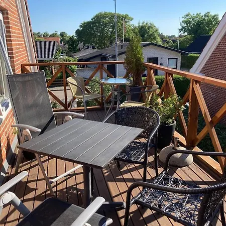 Nethes Bed & Coffee Guest house *